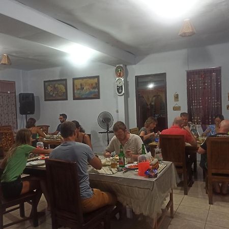Tangkoko Jungle Homestay Rinondoran Екстериор снимка